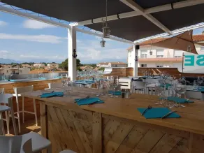 hôtel la fregate - Restaurante al aire libre