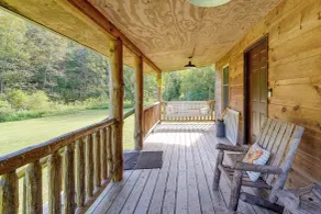 Cozy Cabin w/ Pool Table & Fire Pit - Interiør