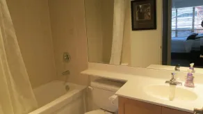 Living Suites Toronto Convention Centre - Salle de bain