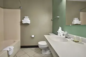 Super 8 by Wyndham Russellville - Salle de bain