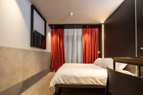 Smart Hotel Central - Room