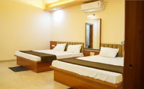 Vrindavan Guest house Near by Bhimashankar Road Pune - Chambre
