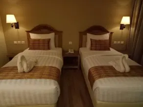 Ndalem Nuriyyat Villa, Spa & Skin Care - Room