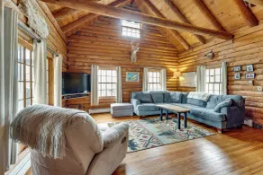 2 Mi to Lake Willoughby: Peaceful Log Cabin! - Interiør