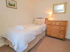 Keep Cottage - Room