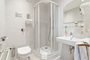 Hotel Trinity - Bathroom