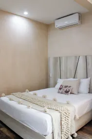 Arkana 9 Suites by Grupo Amber - Room