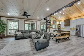 Family-friendly Broken Bow Home w/ Deck & Grill! - Innenbereich