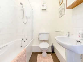 Clooneavin Apartment 3 - Badeværelse