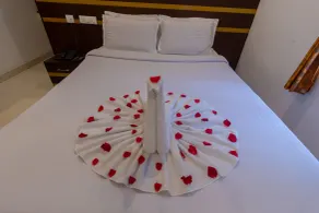 Elgozo Hotel Dreams Paradise - Yercaud - Room
