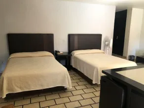 Hotel Plaza - Room