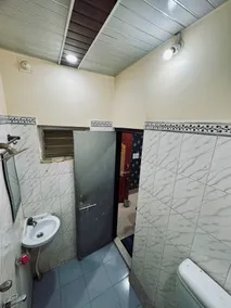 Suraj guest house - Bathroom