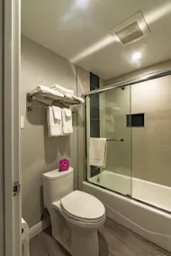 The SeaScape Inn - Room