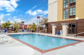 Comfort Inn & Suites Biloxi - D'Iberville - Piscine
