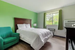 Super Inn by OYO Lansing MI - Chambre
