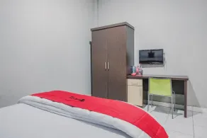 RedDoorz @ Jalan Hayam Wuruk Lampung 2 - Room
