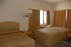Hotel DeOro - Habitación