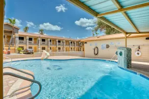 Texas Inn Donna - Piscine