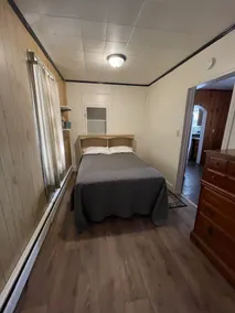 East Side Motel & Cabins - Habitación