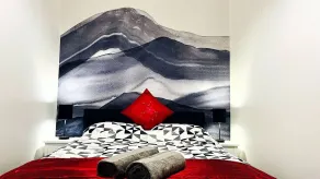 Luxury Entire Holiday Apartment - Self Checkin & Checkout - Room