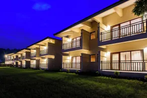 Regenta Resort & Spa By Riverside, Chitwan - Habitación