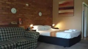 Hilldrop Motor Inn - View from room