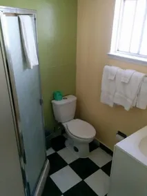 Budget Inn Vallejo/Napa Valley - Bathroom