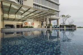 Grand Mercure Solo Baru - Piscine