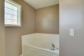 Northern Kentucky Gem w/ Yard & In-ground Pool! - Interiør