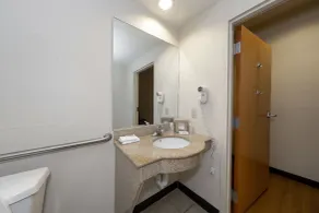 Red Roof Inn & Suites Biloxi - Ocean Springs - Salle de bain