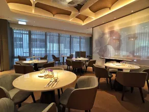DoubleTree by Hilton Taipei Zhongshan - Restaurant