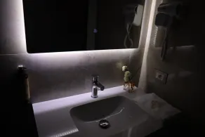 Rodi Hotel Elbasan - Badezimmer