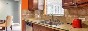 Sunset Resort Houses - Restauration familiale