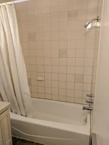 Allen's Budget Motel - Douche de la salle de bain