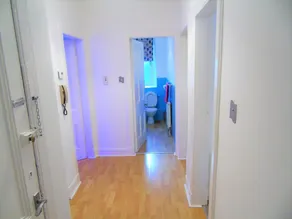 Snug - Tùr Sealladh Apartment - Inngangsparti