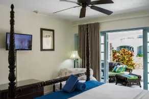 Savannah Beach Club Hotel - Room