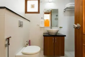 Aashianaa Gracious Living - Bathroom