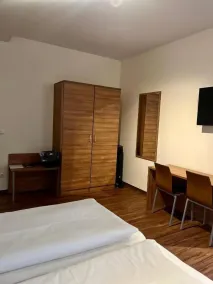 OIL! INN Pension - Quarto