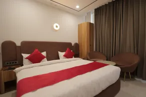 Hotel Sarovar Hill, 5 Min From Har Ki Pauri - Værelse