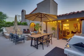 Dtwn Palm Springs Condo: BBQ, Pool, Fire Pit, etc! - Interiør