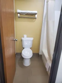 Quality Inn Peru near Starved Rock State Park - Salle de bain