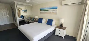Broadbeach Holiday Apartments - Rum