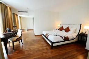 The Bless Hotel and Residence - Zimmer