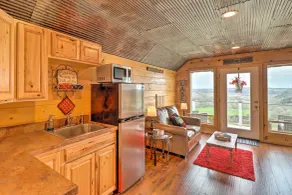 Quaint Norfork Studio w/ Million Dollar View! - Interiør