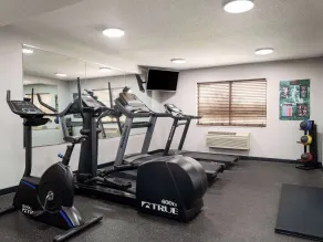 AmericInn by Wyndham Shakopee Near Canterbury Park - Salle de remise en forme