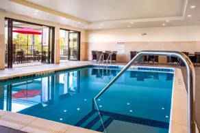 Comfort Inn & Suites Niagara Falls Blvd USA - Piscine