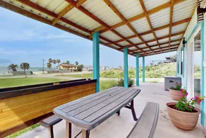 Bay Views & Beach Access: Ingleside Getaway - Interiør