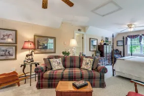 Pool Access! Cozy Couple's Getaway in Kilmarnock - Interiør