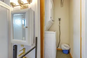 Lakefront Versailles Vacation Rental w/ Dock! - Interiør
