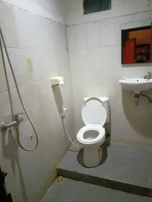 Catur Adi Putra - Salle de bain